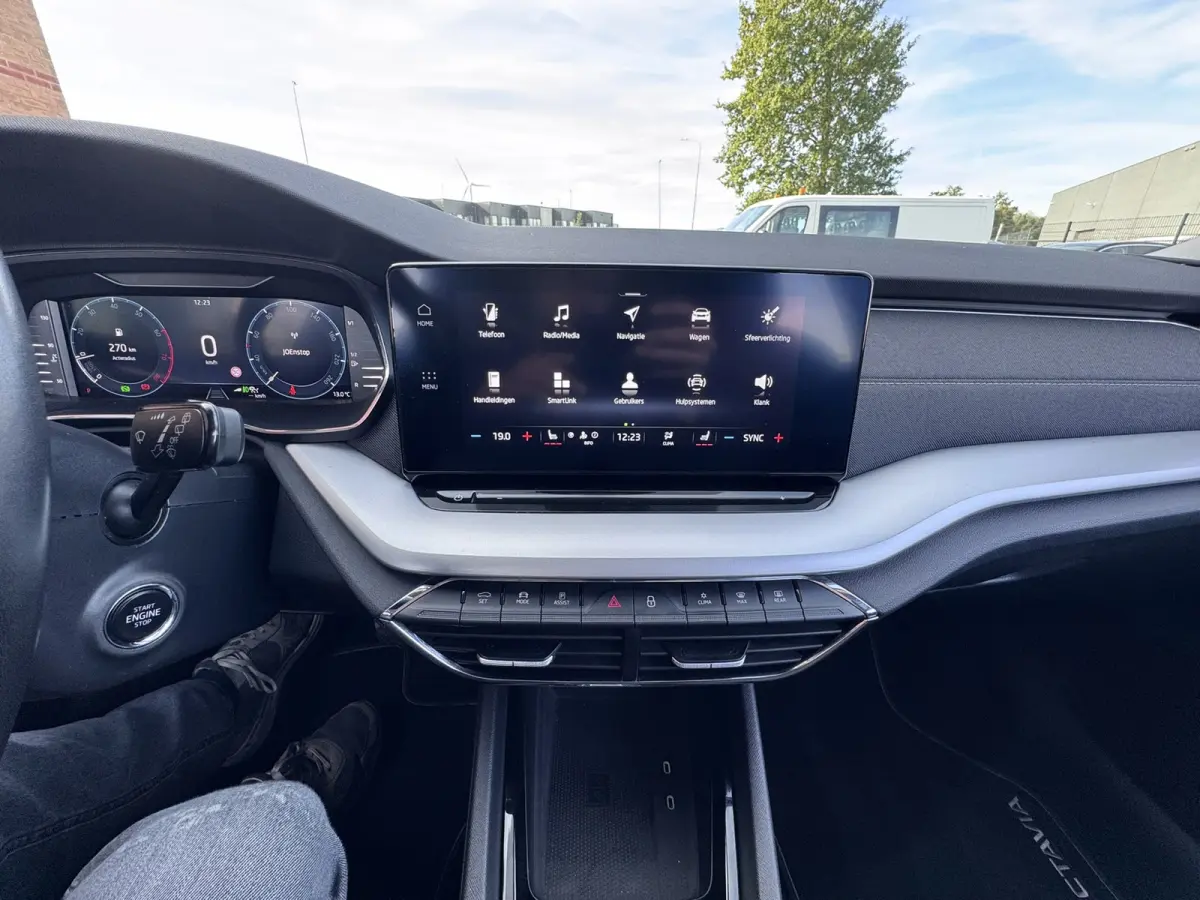 1.0 e-TSI Business Edition Plus, Led, Automaat, Carplay,