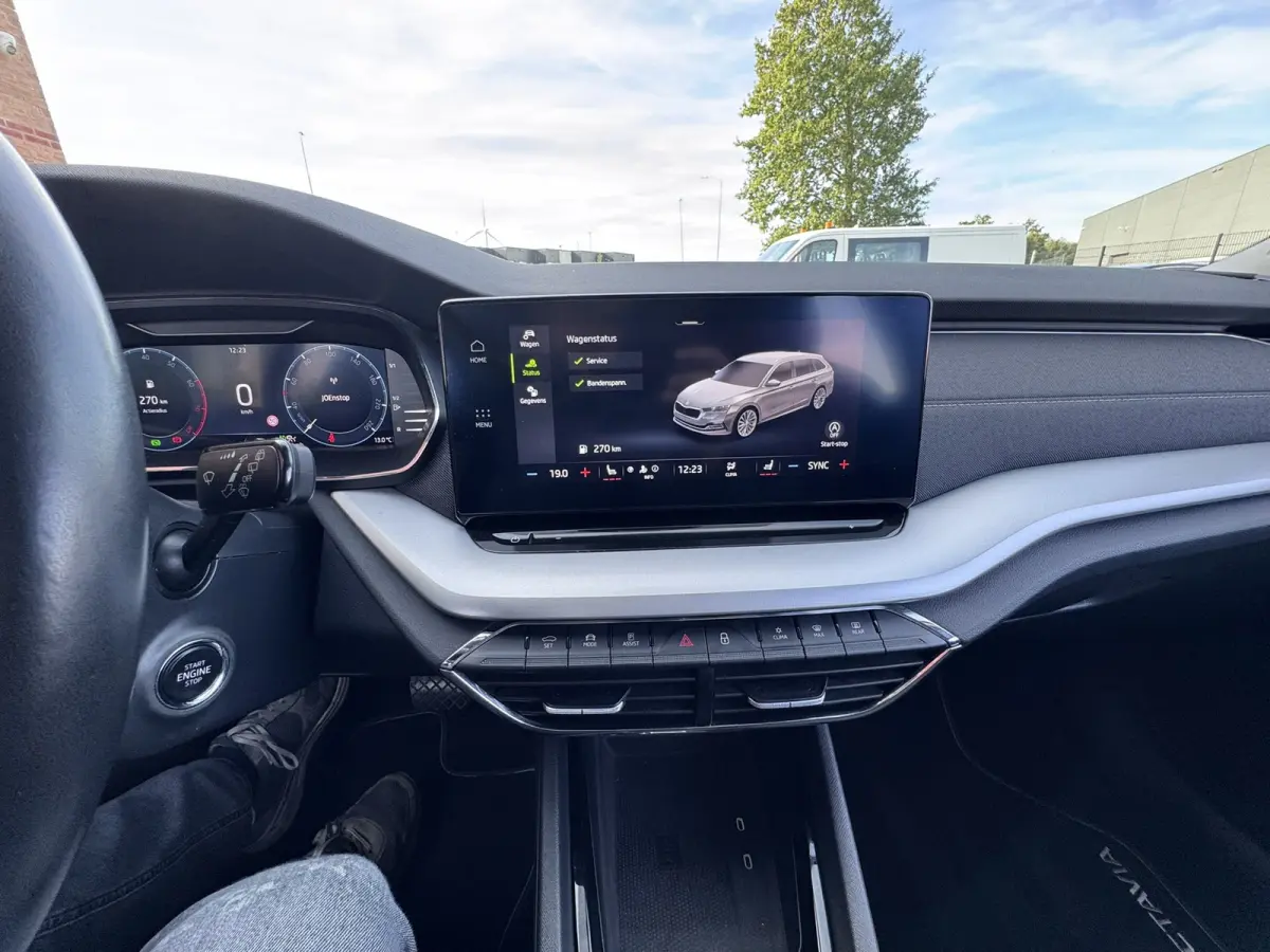 1.0 e-TSI Business Edition Plus, Led, Automaat, Carplay,