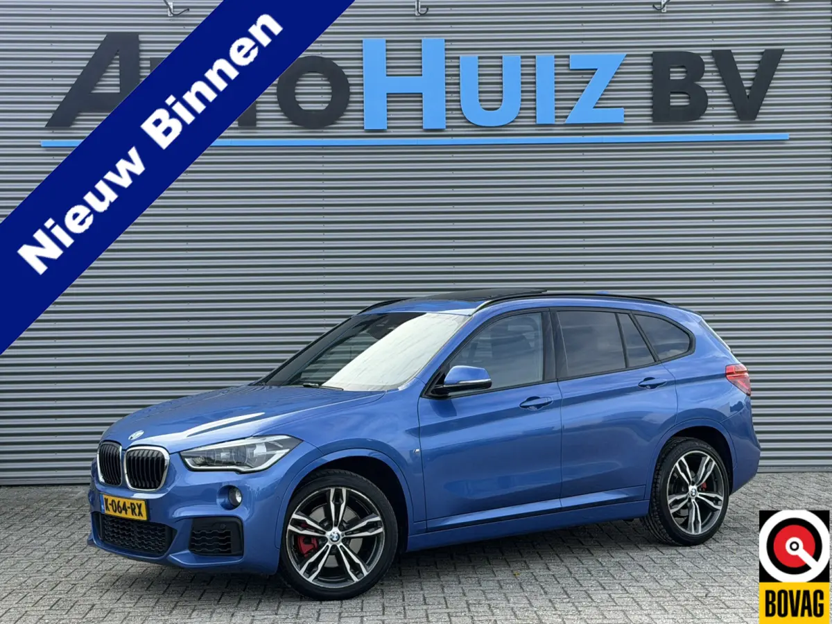 xDrive20i High Executive M Sport ACC Harman-Kardon Trekhaak Panoramadak 19 Inch LED