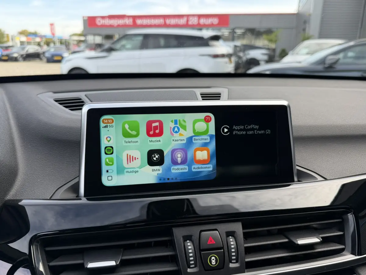 xDrive20i High Executive M Sport ACC Harman-Kardon Trekhaak Panoramadak 19 Inch LED