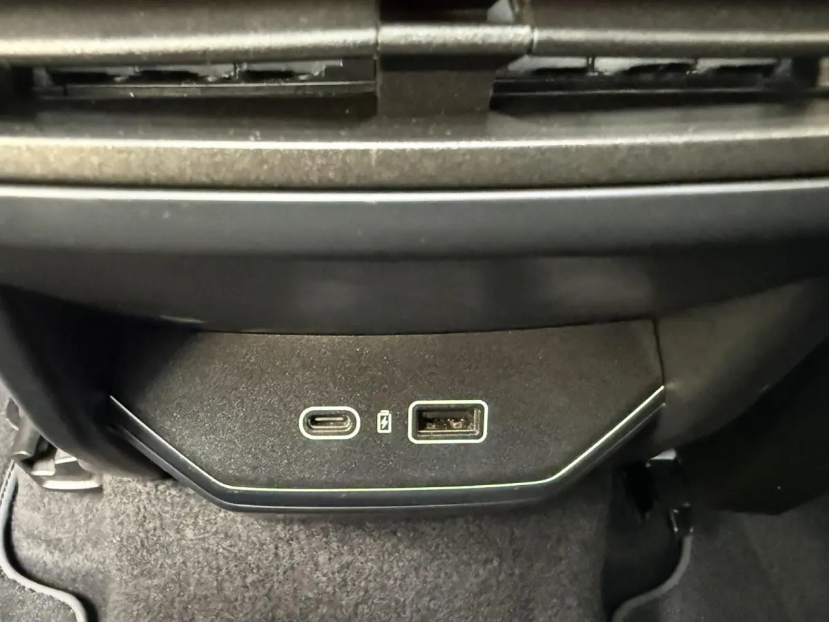 1.5 | SOH 99,70% | Panoramadak | Stuurverwarming | Climate control | PDC + Camera | Apple Carplay/Android Auto |