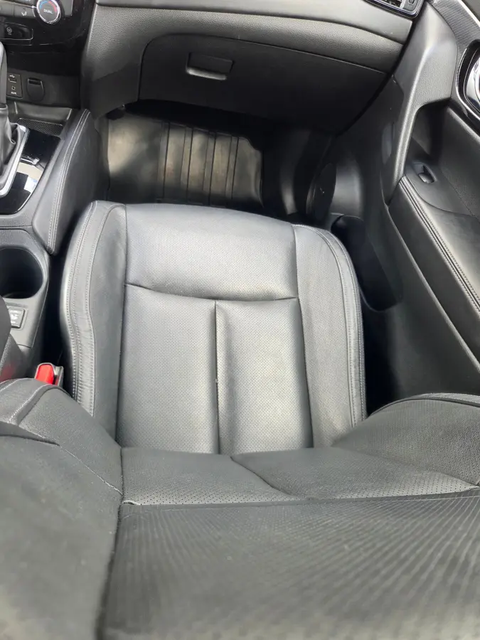 1.3 DIG-T Tekna Cruise control / DAB / Keyless entry/start / Voorstoelen verwarmd