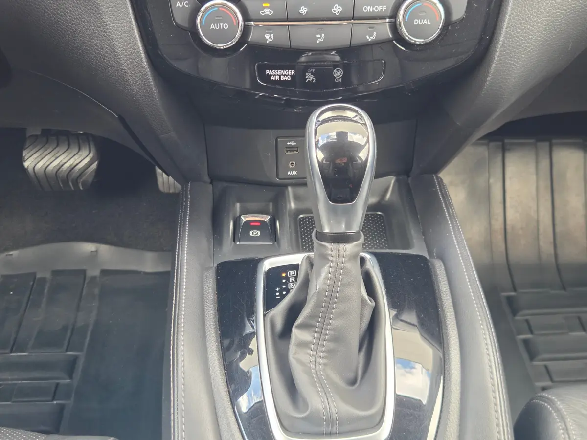 1.3 DIG-T Tekna Cruise control / DAB / Keyless entry/start / Voorstoelen verwarmd