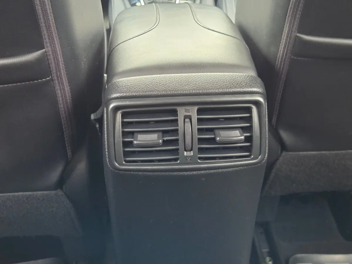 1.3 DIG-T Tekna Cruise control / DAB / Keyless entry/start / Voorstoelen verwarmd