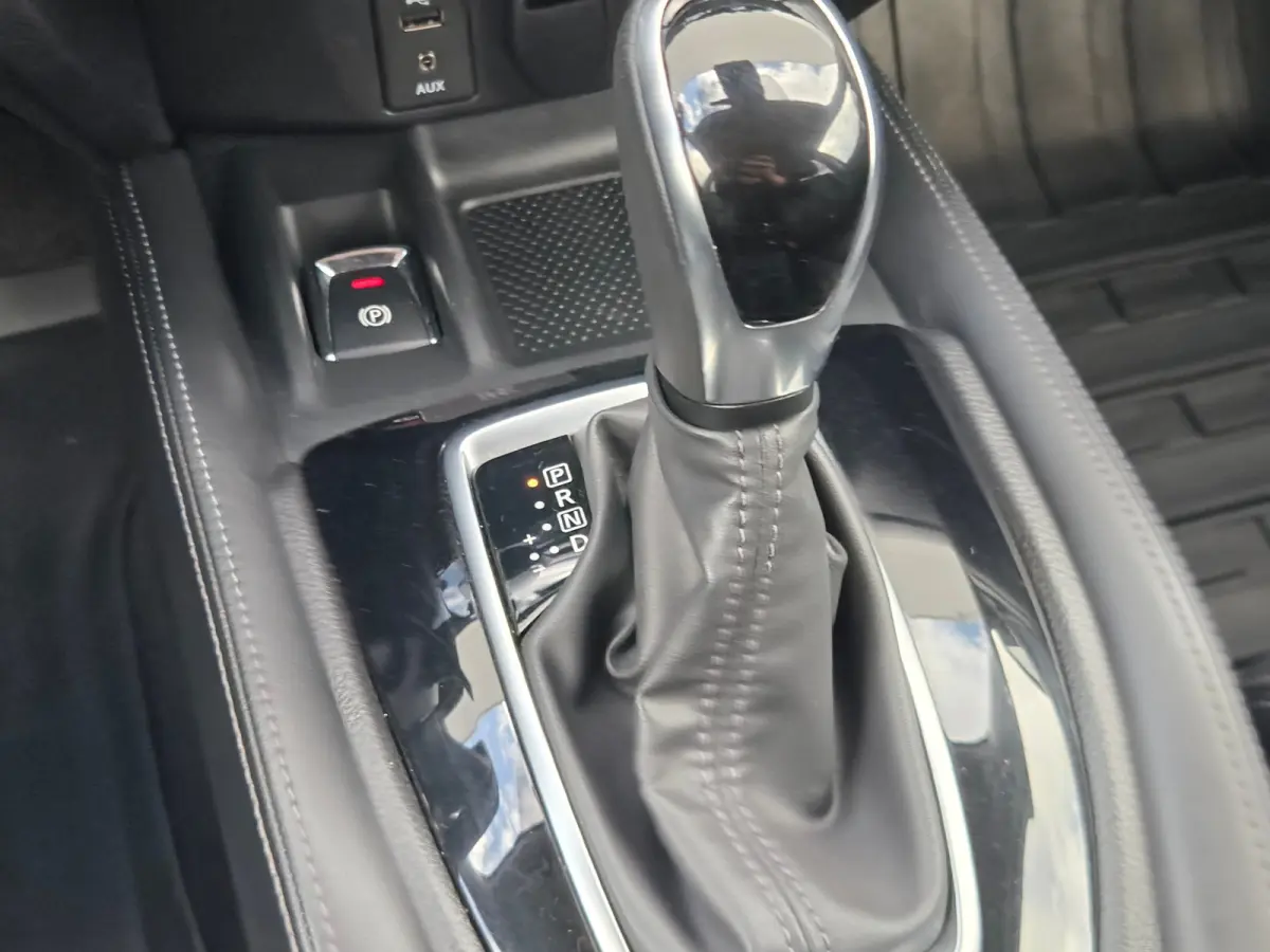 1.3 DIG-T Tekna Cruise control / DAB / Keyless entry/start / Voorstoelen verwarmd