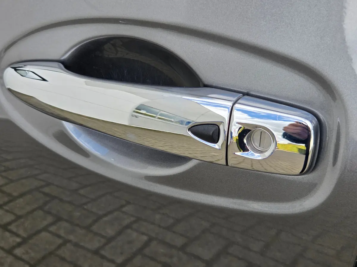 1.3 DIG-T Tekna Cruise control / DAB / Keyless entry/start / Voorstoelen verwarmd