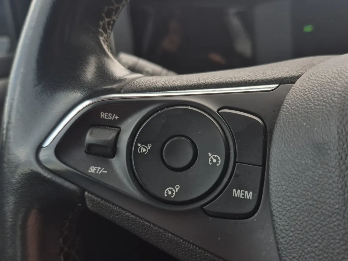 1.2 Edition LED | Airco | Cruise control | DAB |