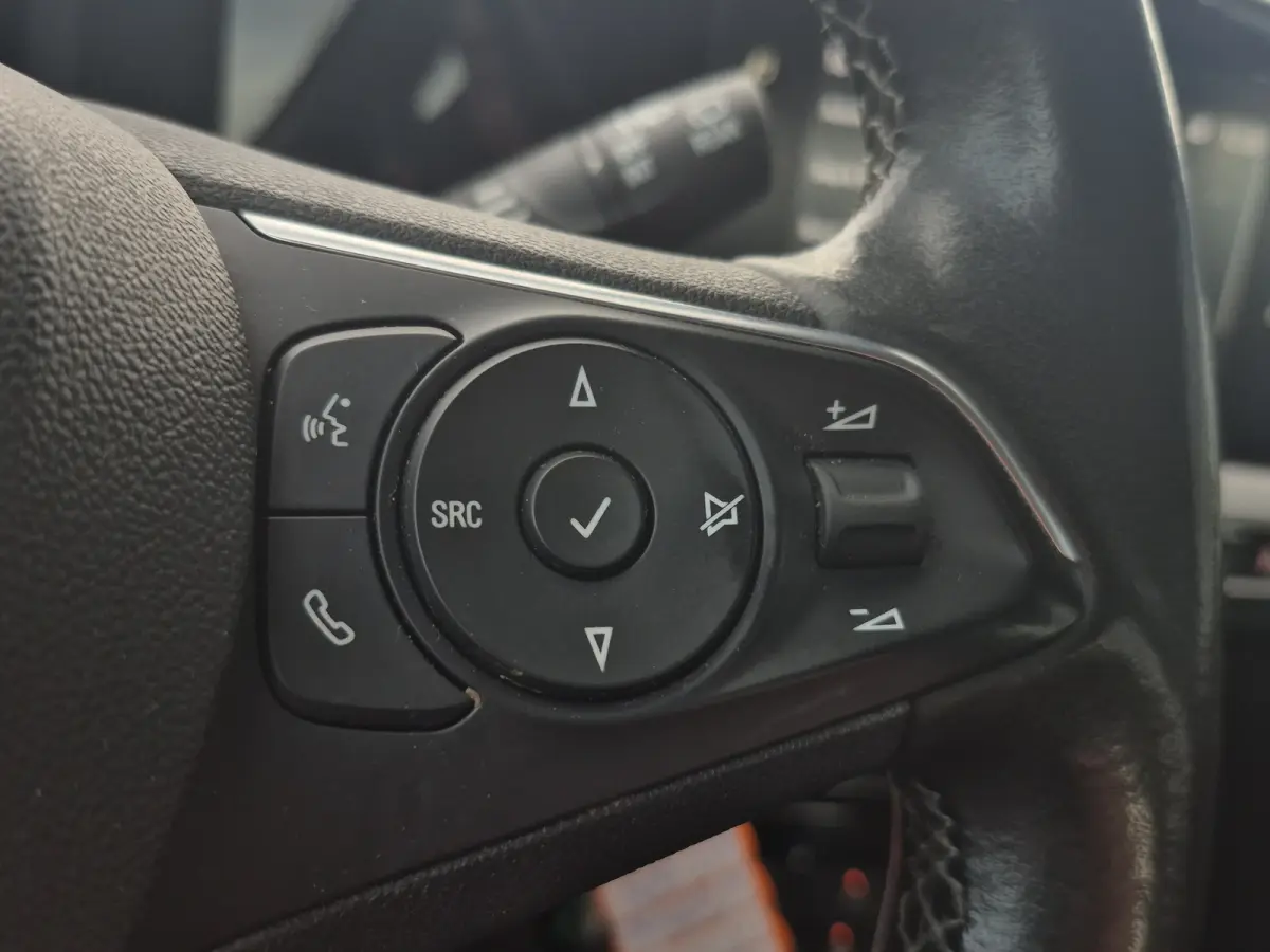 1.2 Edition LED | Airco | Cruise control | DAB |