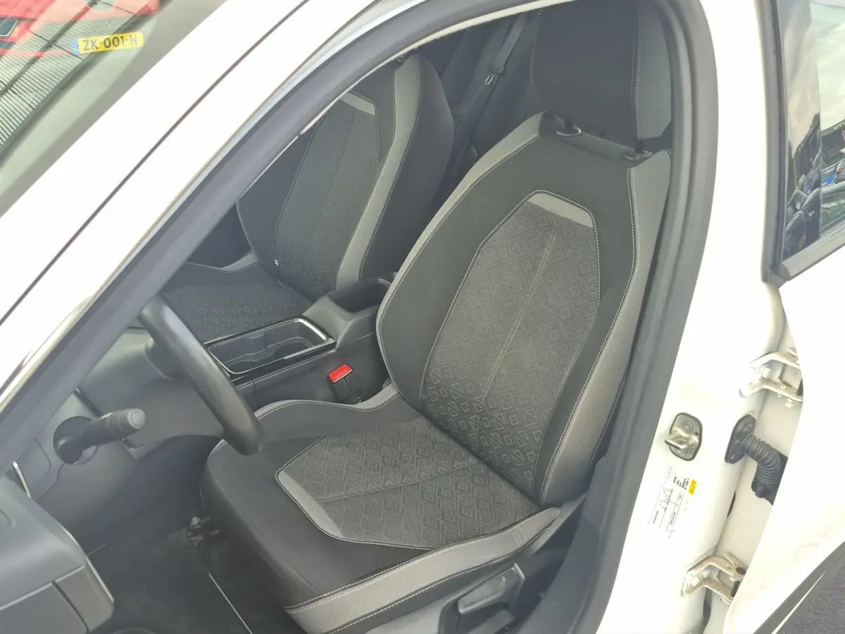 1.2 Edition LED | Airco | Cruise control | DAB |