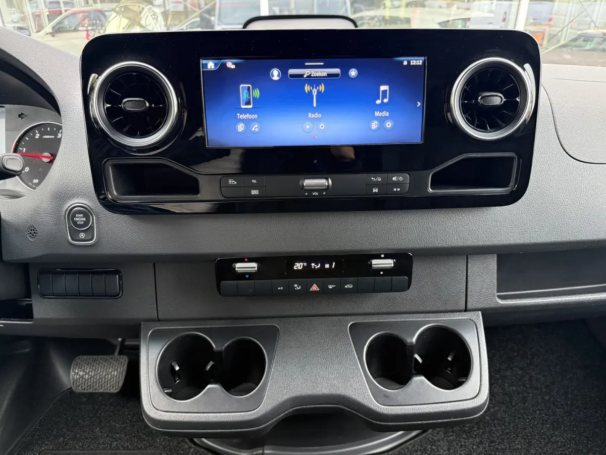 317 1.9 CDI L3H2 RWD | Facelift | Stoelverw. | PDC | Camera | Navi | Carplay