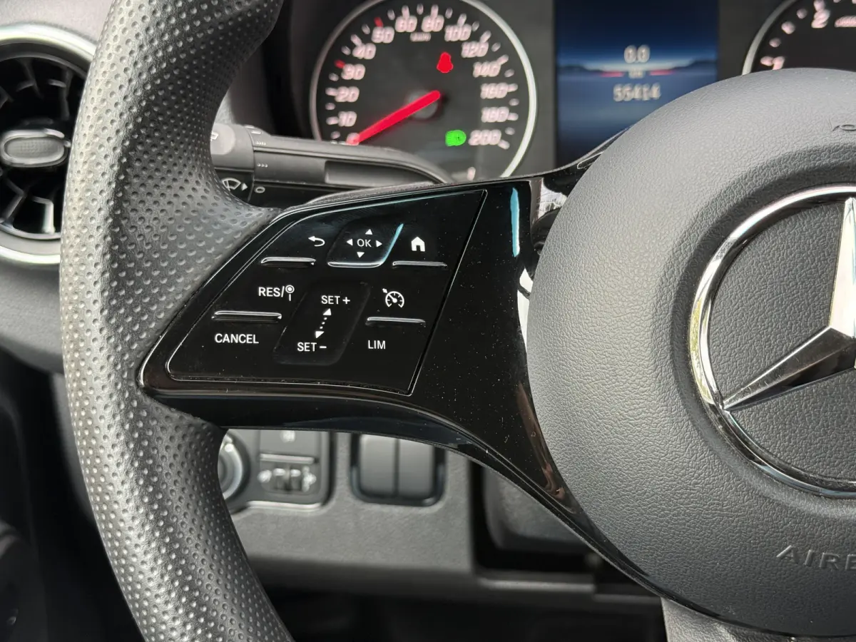 317 1.9 CDI L3H2 RWD | Facelift | Stoelverw. | PDC | Camera | Navi | Carplay
