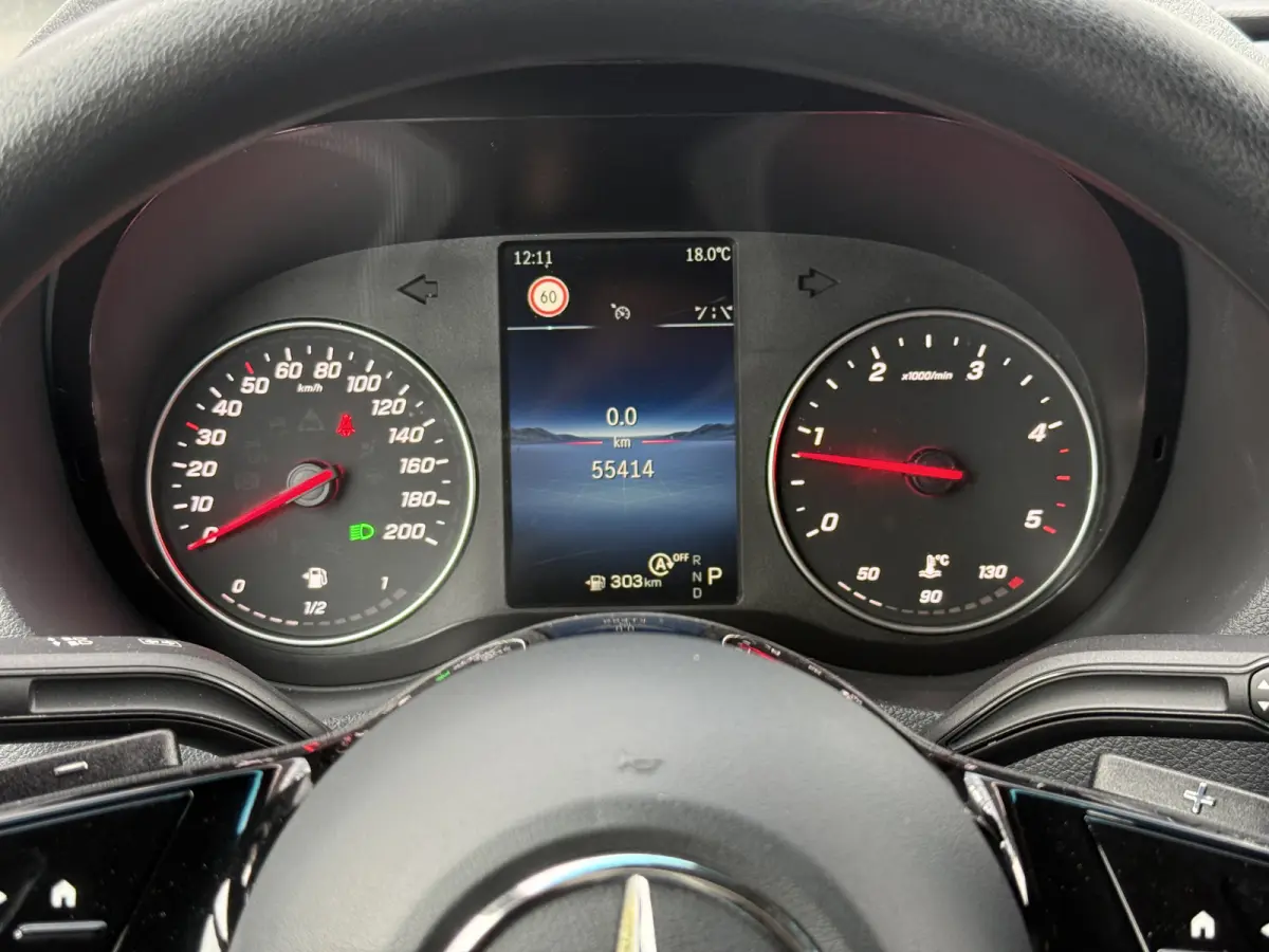 317 1.9 CDI L3H2 RWD | Facelift | Stoelverw. | PDC | Camera | Navi | Carplay