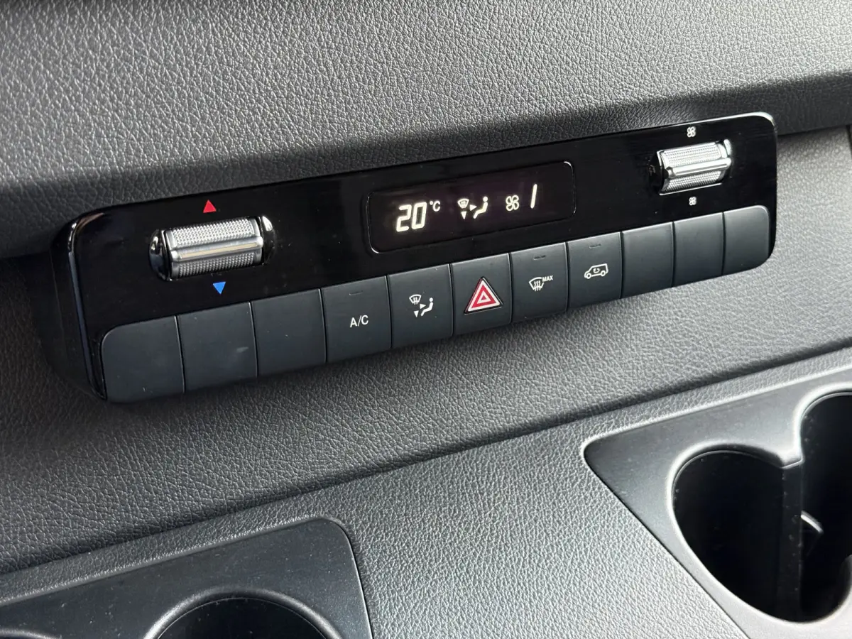 317 1.9 CDI L3H2 RWD | Facelift | Stoelverw. | PDC | Camera | Navi | Carplay