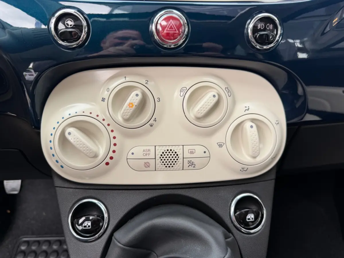 1.0 HYBRID DOLCEVITA AIRCO PANO NAVI PDC CARPLAY.