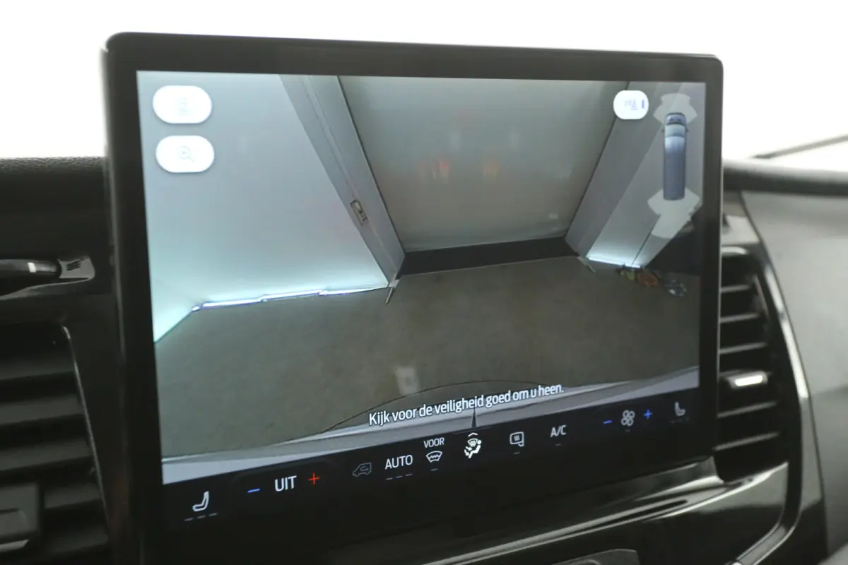 68 kWh L2H2 | Snelladen | SOH 97% | Clima | Camera | 3 Zits | Carplay | Cruise | Parkeersens.