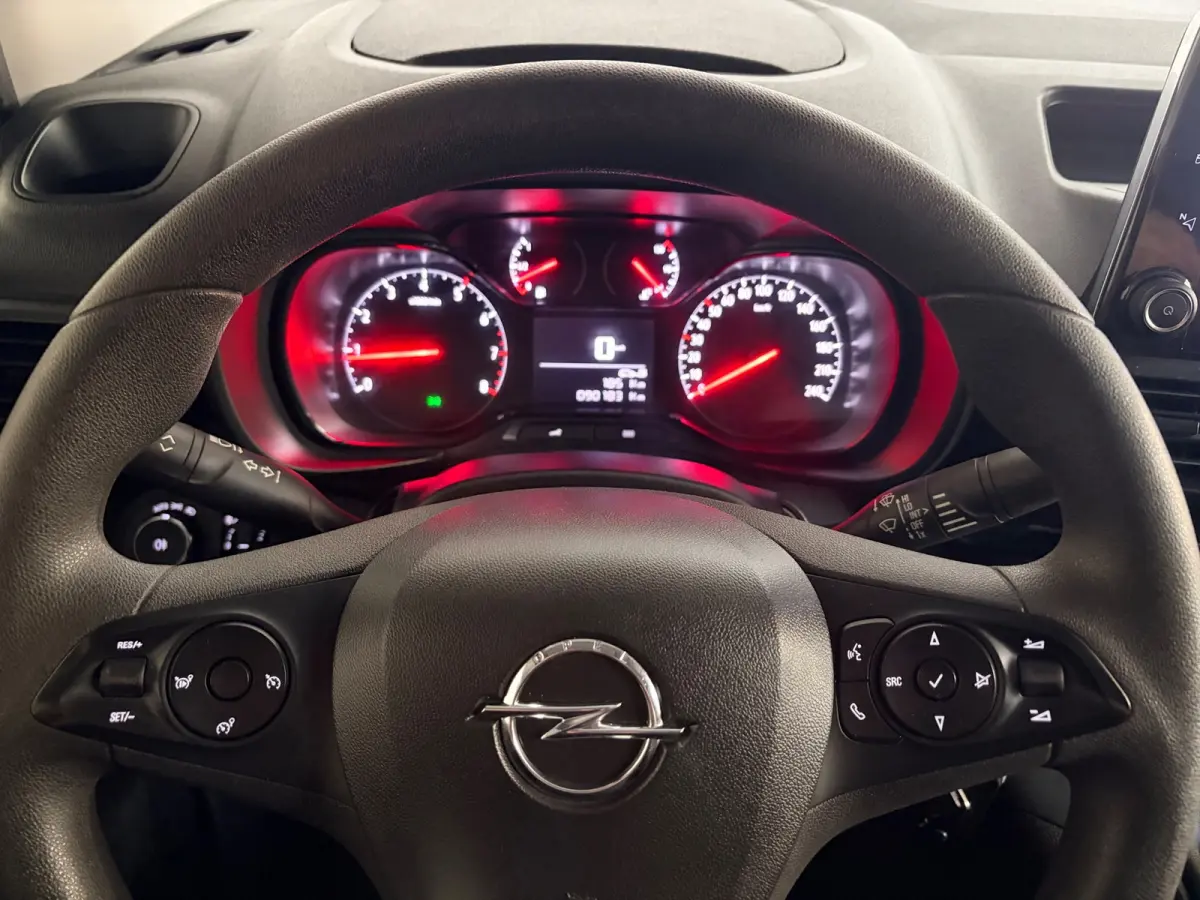 1.5D 102pk euro6 L1H1 Edition, Kasten, Trekhaak, Airco, Navigatie, CruiseControl, RIJKLAARPRIJS!