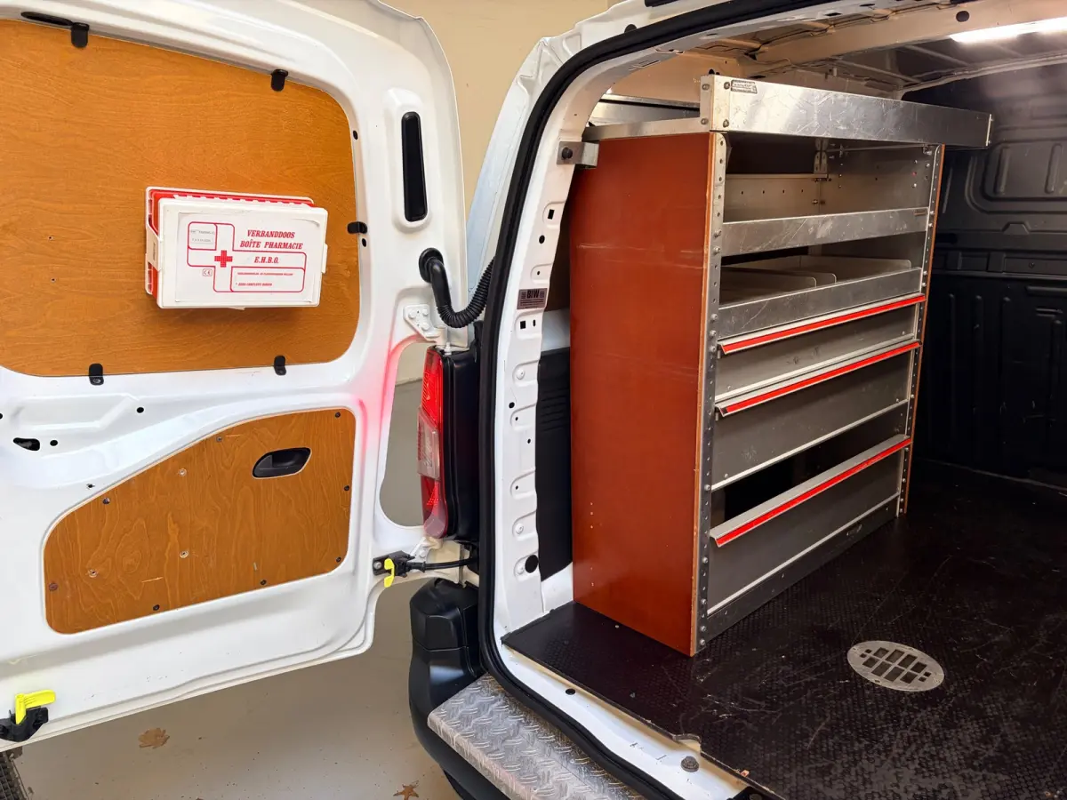 1.5D 102pk euro6 L1H1 Edition, Kasten, Trekhaak, Airco, Navigatie, CruiseControl, RIJKLAARPRIJS!