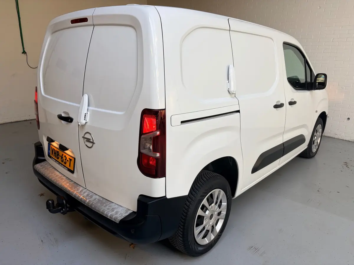 1.5D 102pk euro6 L1H1 Edition, Kasten, Trekhaak, Airco, Navigatie, CruiseControl, RIJKLAARPRIJS!