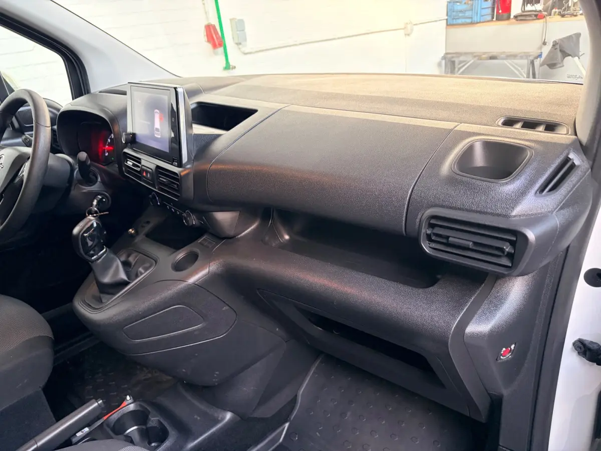 1.5D 102pk euro6 L1H1 Edition, Kasten, Trekhaak, Airco, Navigatie, CruiseControl, RIJKLAARPRIJS!