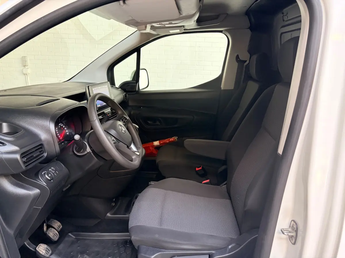 1.5D 102pk euro6 L1H1 Edition, Kasten, Trekhaak, Airco, Navigatie, CruiseControl, RIJKLAARPRIJS!