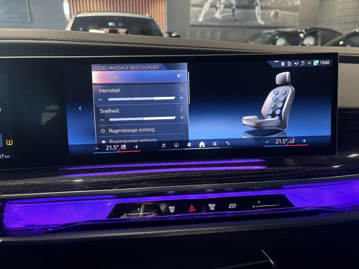 eDrive50 106 kWh | SOH 100 % | THEATER SCREEN | AUTOMATIC DOORS | CONNOISSER PACK | DRIVING ASSIST PROF | INTEGRAL ACTIVE STEERING | STOELMASSAGE | STOELVENTILATIE | SOFTCLOSE | SKYLOUNGE | 