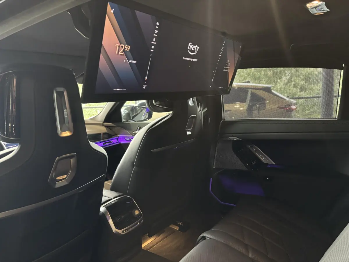 eDrive50 106 kWh | SOH 100 % | THEATER SCREEN | AUTOMATIC DOORS | CONNOISSER PACK | DRIVING ASSIST PROF | INTEGRAL ACTIVE STEERING | STOELMASSAGE | STOELVENTILATIE | SOFTCLOSE | SKYLOUNGE | 