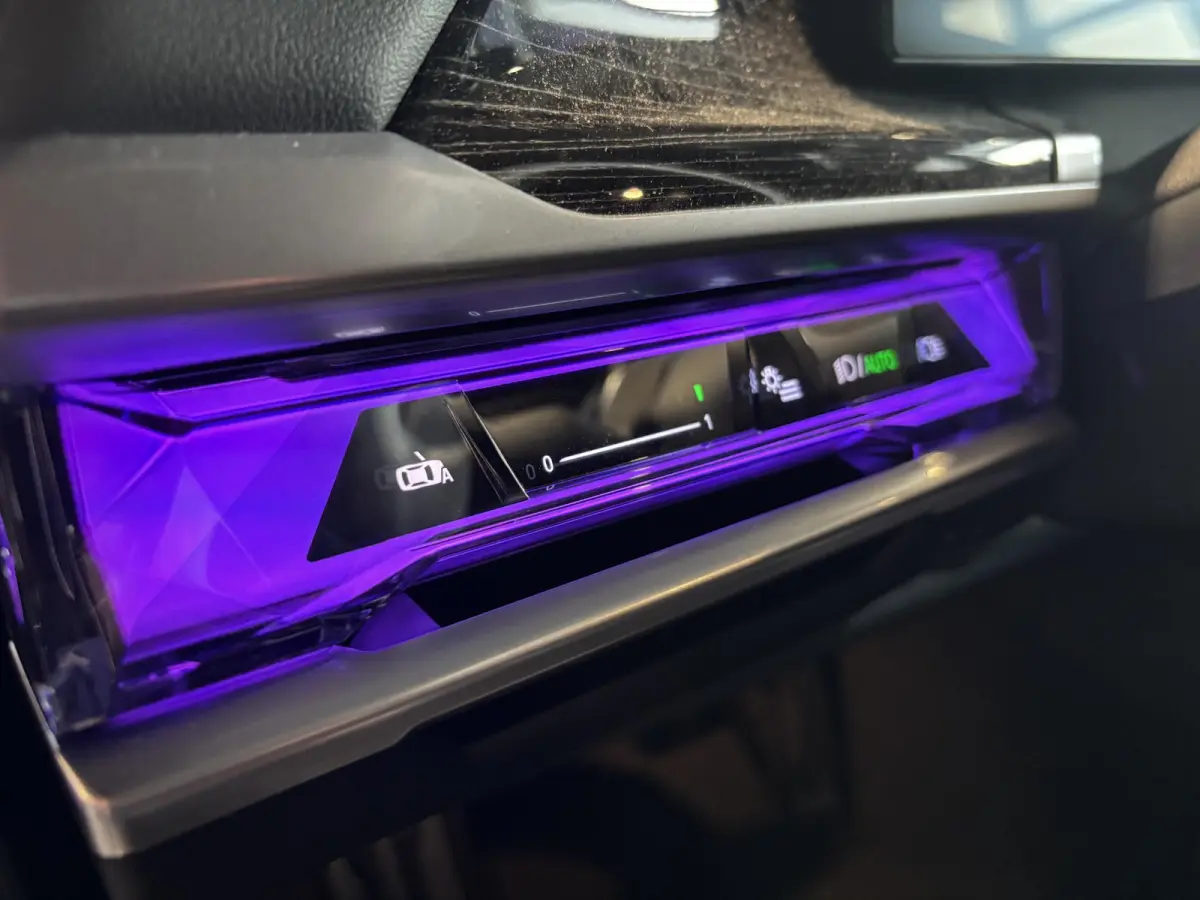eDrive50 106 kWh | SOH 100 % | THEATER SCREEN | AUTOMATIC DOORS | CONNOISSER PACK | DRIVING ASSIST PROF | INTEGRAL ACTIVE STEERING | STOELMASSAGE | STOELVENTILATIE | SOFTCLOSE | SKYLOUNGE | 