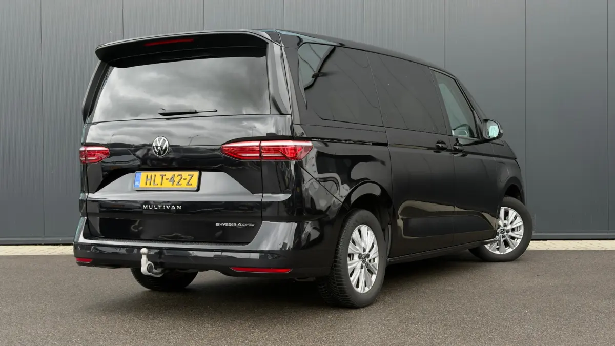 1.5 eHybrid L2 4Motion | Vis-a-Vis | Trekhaak | 7 Persoons | 4-Seizoenen Banden | App Connect