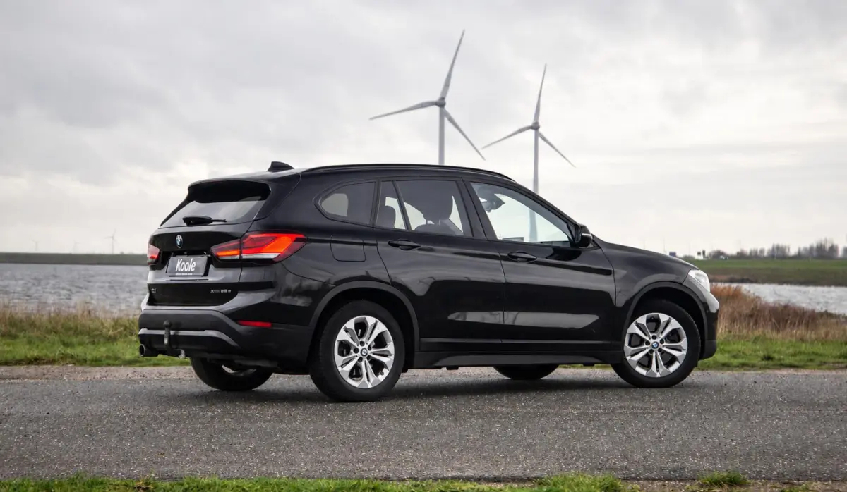 xDrive25e Executive TREKHAAK / CARPLAY / CAMERA / AIRCO / CRUISE CONTROLE / PHEV