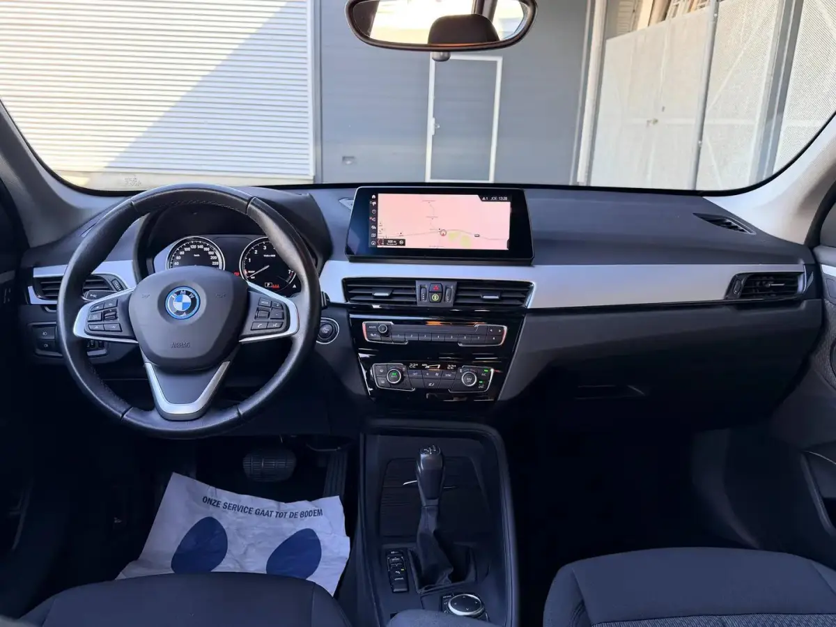 xDrive25e Executive TREKHAAK / CARPLAY / CAMERA / AIRCO / CRUISE CONTROLE / PHEV
