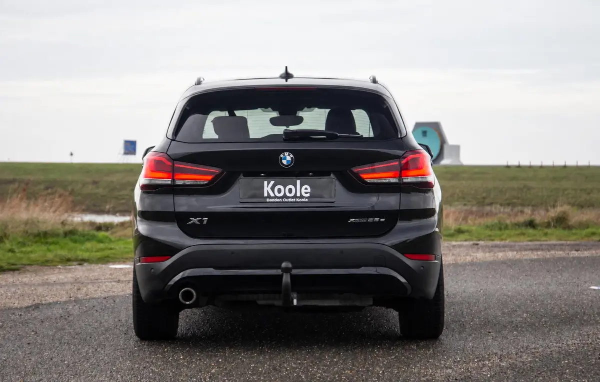 xDrive25e Executive TREKHAAK / CARPLAY / CAMERA / AIRCO / CRUISE CONTROLE / PHEV