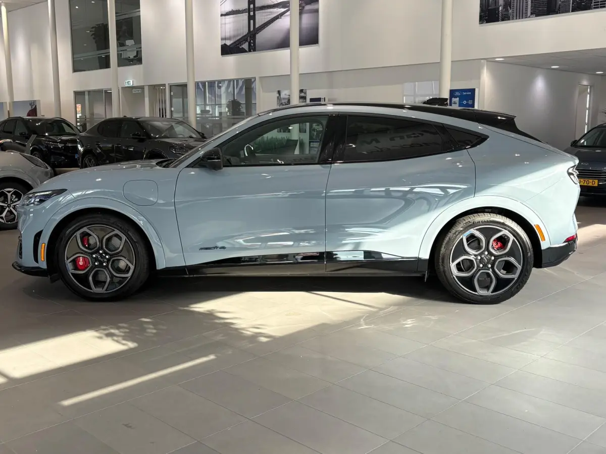 GT Extended AWD 91 kWh NIEUW TE BESTELLEN | CALIFORNIA SPECIAL | PANORAMADAK | B&O GELUIDSSYSTEEM | VERWARMBARE STOELEN | VERWARMBAAR STUURWIEL| ELEKTRISCHE ACHTERKLEP |