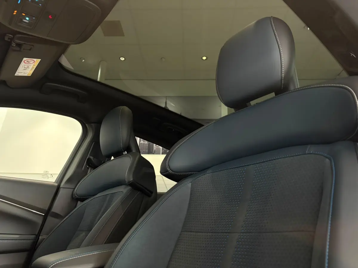 GT Extended AWD 91 kWh NIEUW TE BESTELLEN | CALIFORNIA SPECIAL | PANORAMADAK | B&O GELUIDSSYSTEEM | VERWARMBARE STOELEN | VERWARMBAAR STUURWIEL| ELEKTRISCHE ACHTERKLEP |