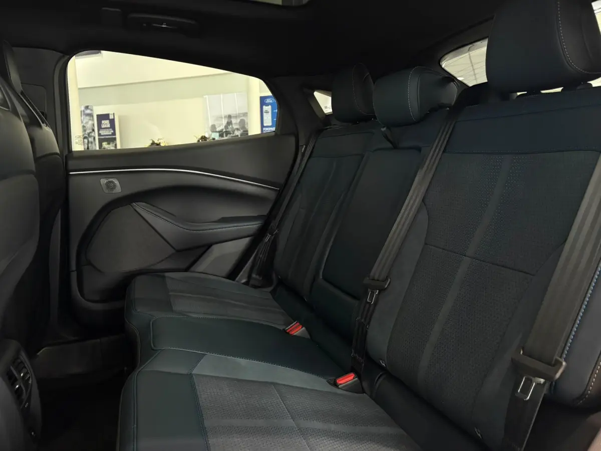 GT Extended AWD 91 kWh NIEUW TE BESTELLEN | CALIFORNIA SPECIAL | PANORAMADAK | B&O GELUIDSSYSTEEM | VERWARMBARE STOELEN | VERWARMBAAR STUURWIEL| ELEKTRISCHE ACHTERKLEP |