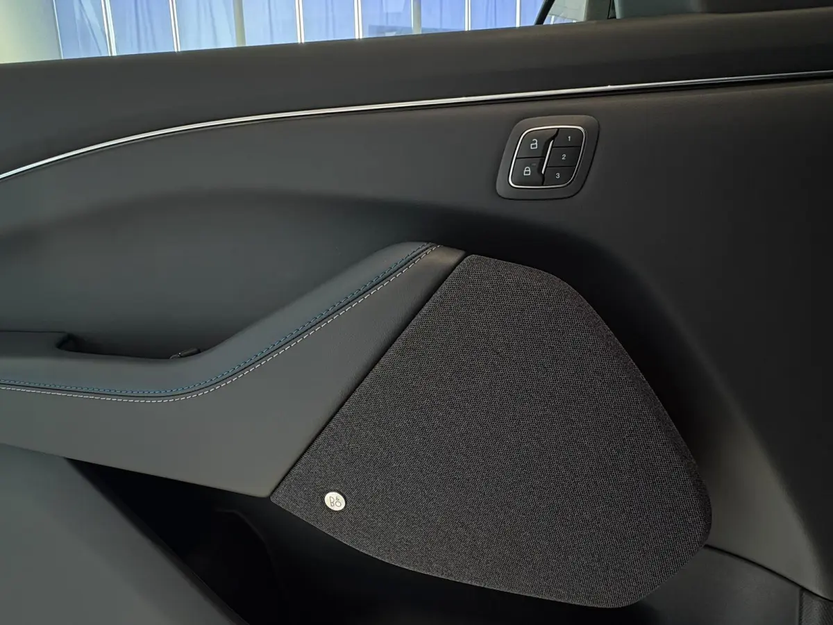 GT Extended AWD 91 kWh NIEUW TE BESTELLEN | CALIFORNIA SPECIAL | PANORAMADAK | B&O GELUIDSSYSTEEM | VERWARMBARE STOELEN | VERWARMBAAR STUURWIEL| ELEKTRISCHE ACHTERKLEP |