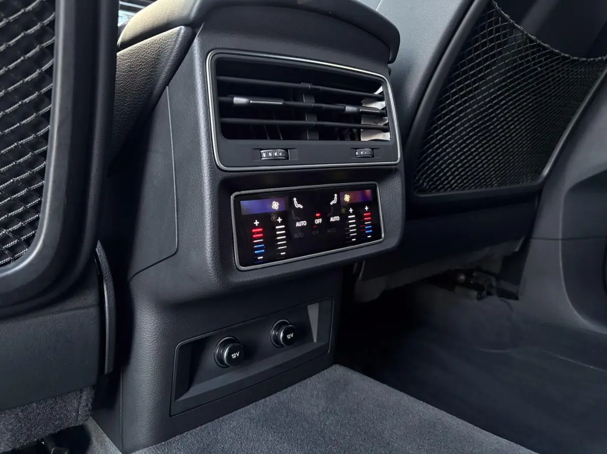 50 TDI 286pk quattro Pro Line Advanced | Sportstoelen Plus | Panoramadak | Luchtvering | Vierwielbesturing | Trekhaak