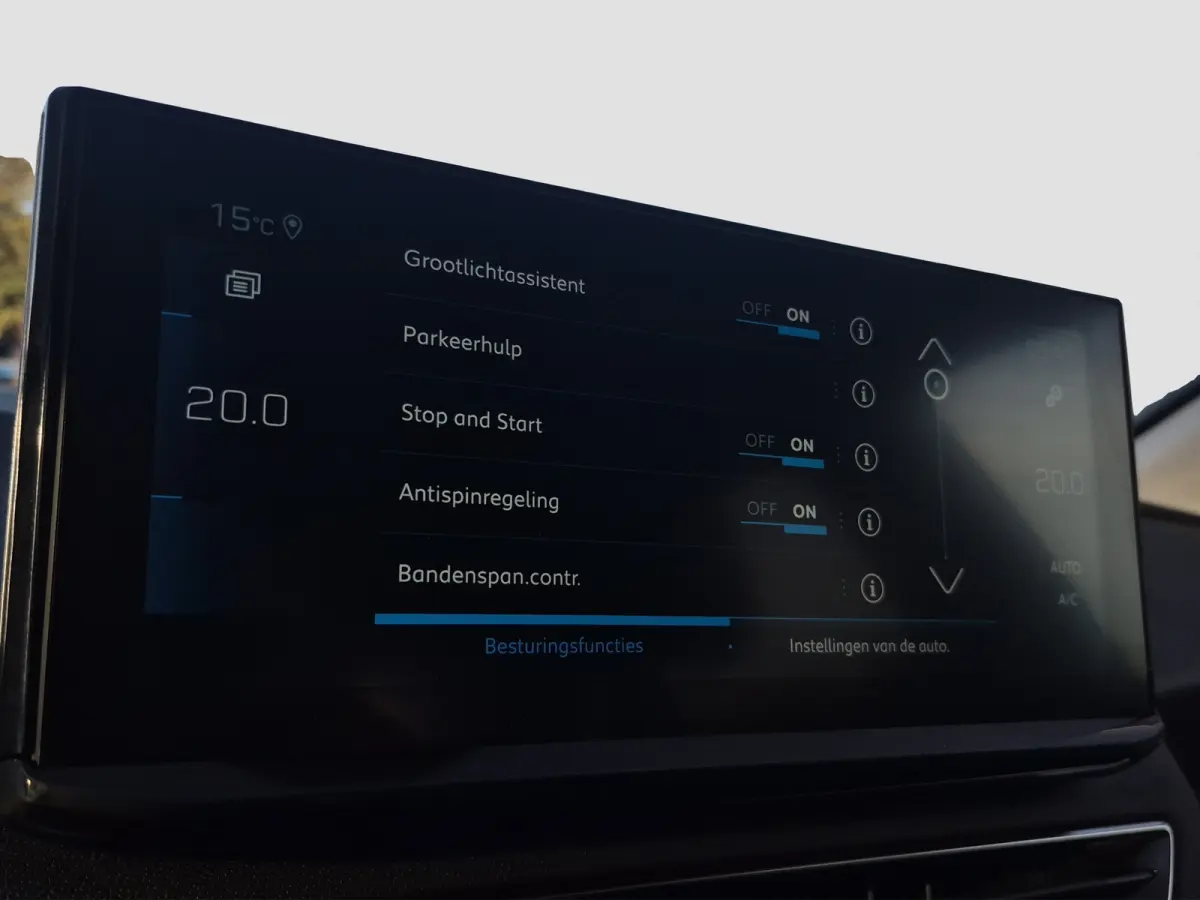 1.2 PureTech Allure Pack Business 7 persoons | Camera voor + Achter | Keyless | LED | Parkeersensoren | Full map navigatie | Carplay/android auto |