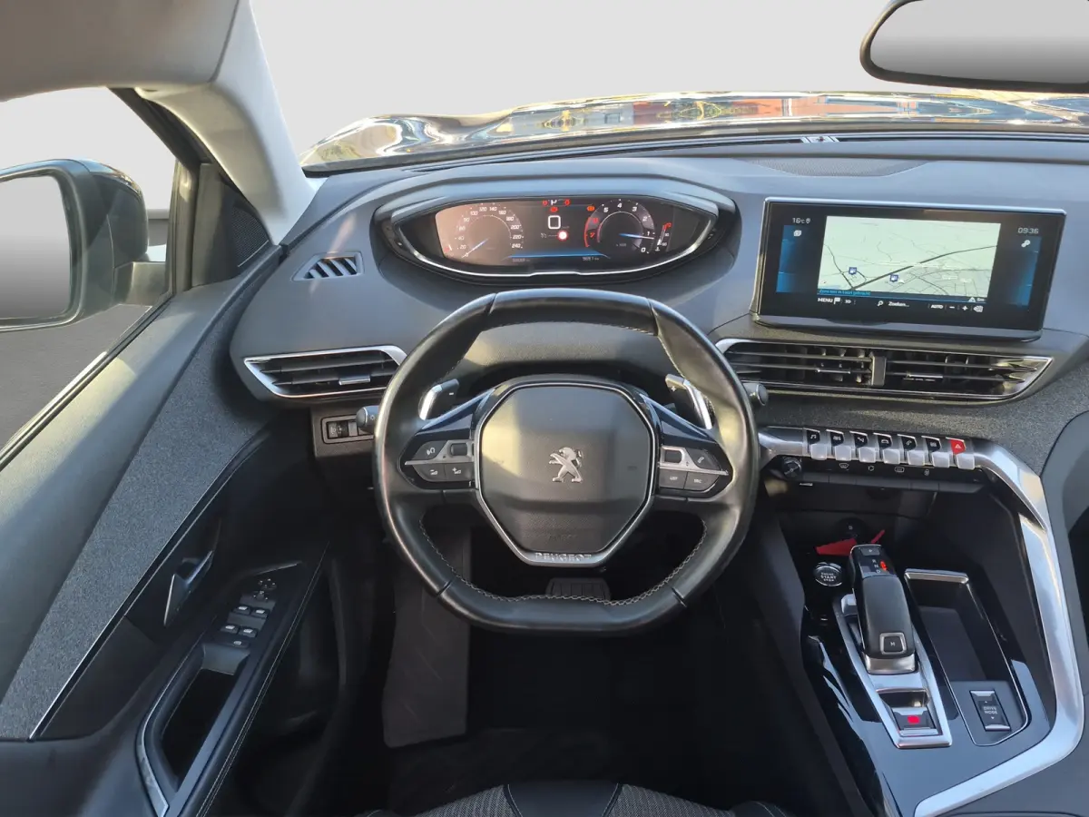 1.2 PureTech Allure Pack Business 7 persoons | Camera voor + Achter | Keyless | LED | Parkeersensoren | Full map navigatie | Carplay/android auto |