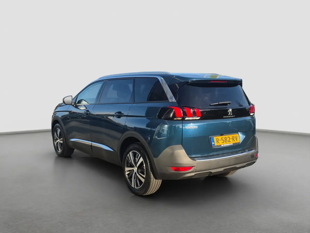 1.2 PureTech Allure Pack Business 7 persoons | Camera voor + Achter | Keyless | LED | Parkeersensoren | Full map navigatie | Carplay/android auto |