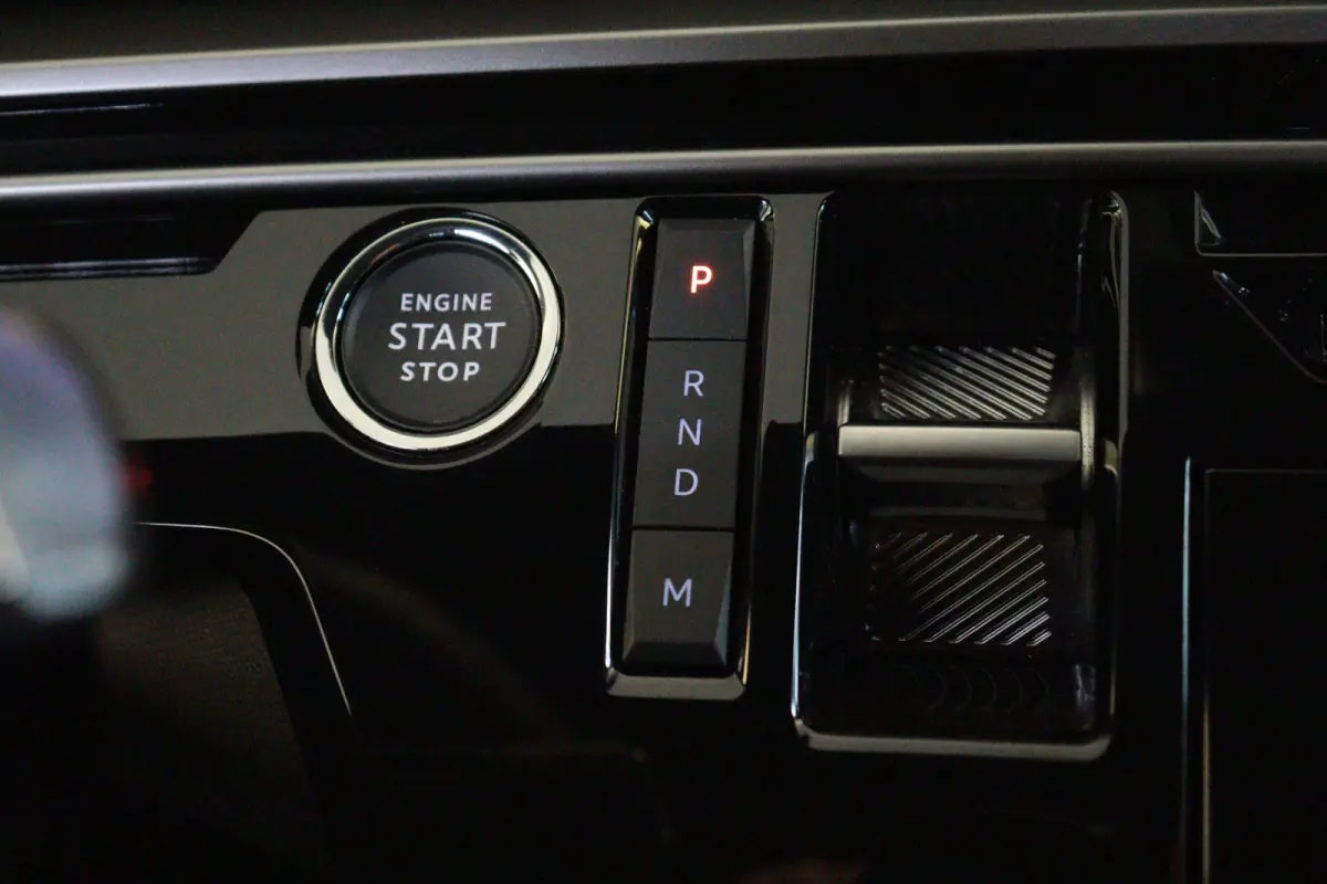 1.2 Hybrid 145 Allure Automaat 7pers | 7 PERS | APPCONNECT | CAMERA + PDC | CRUISE | LANE-ASSIST |