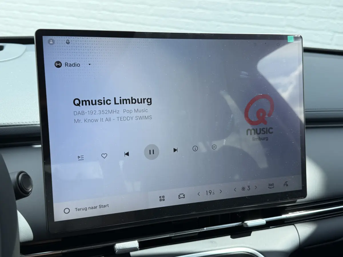 1.5 Max+ PHEV | Long Range | 8 jaar garantie | Geely Specialist | Pano