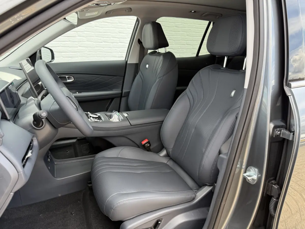 1.5 Max+ PHEV | Long Range | 8 jaar garantie | Geely Specialist | Pano