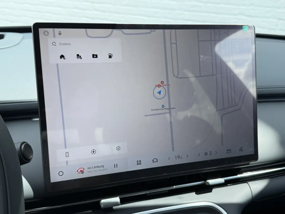 1.5 Max+ PHEV | Long Range | 8 jaar garantie | Geely Specialist | Pano