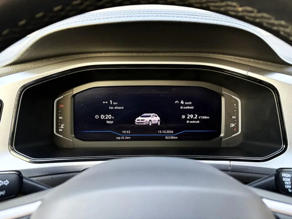 1.0 TSI 110pk Life | Navigatie | App Connect | ECC