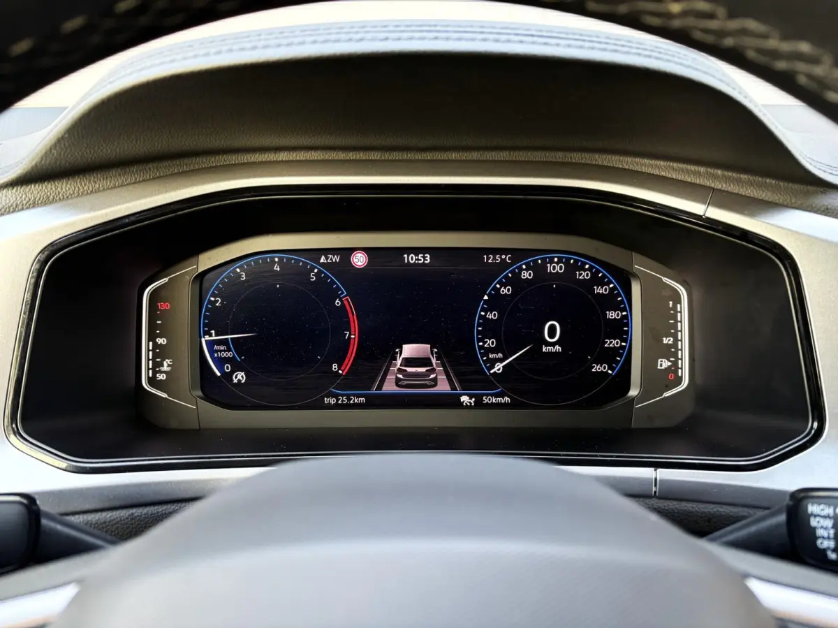 1.0 TSI 110pk Life | Navigatie | App Connect | ECC