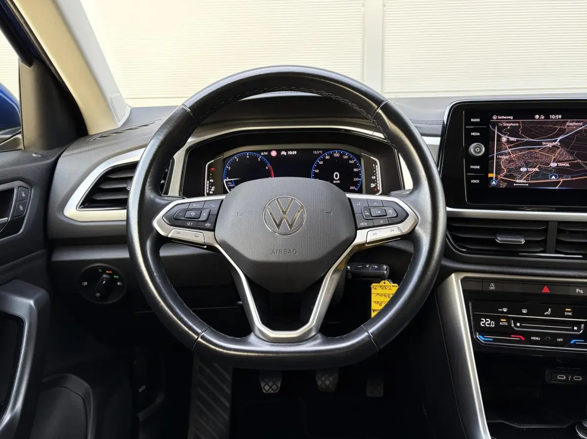 1.0 TSI 110pk Life | Navigatie | App Connect | ECC