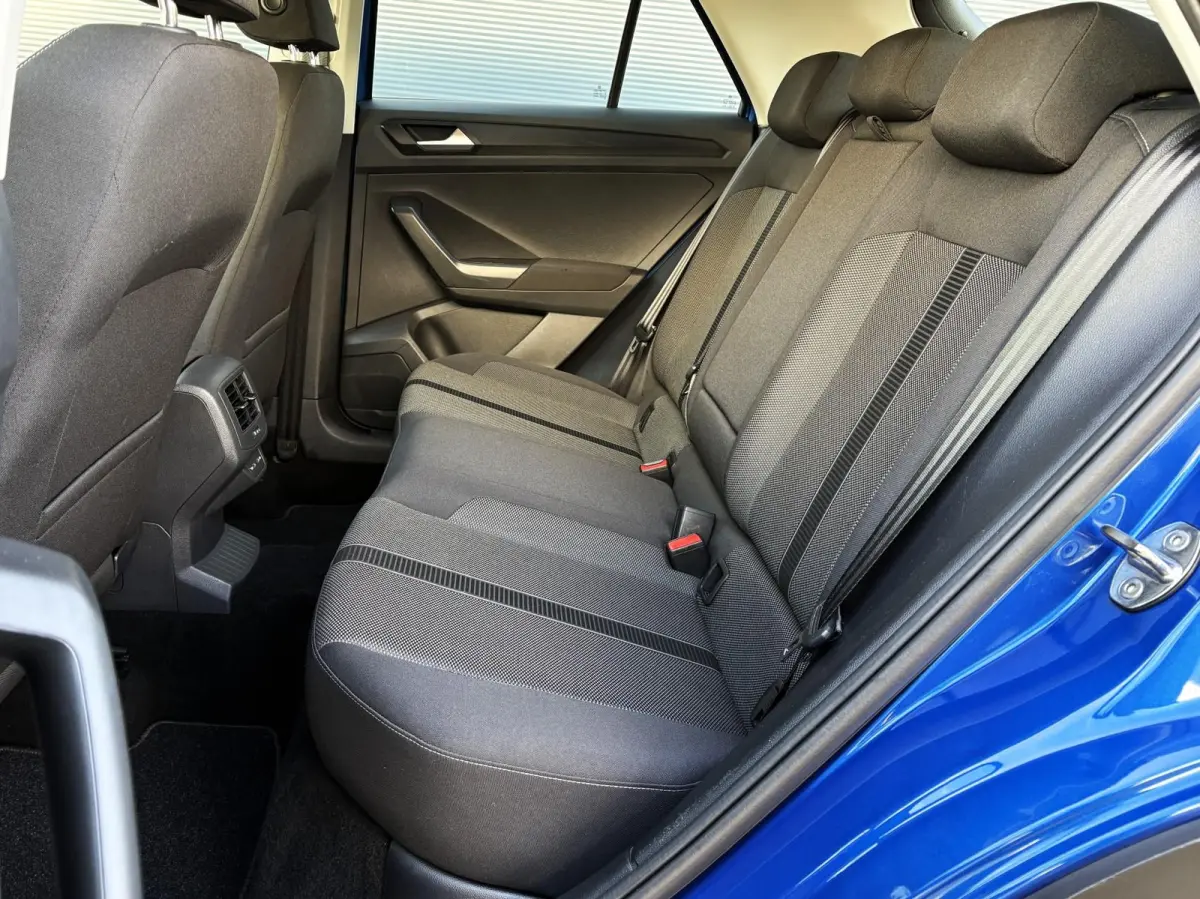 1.0 TSI 110pk Life | Navigatie | App Connect | ECC