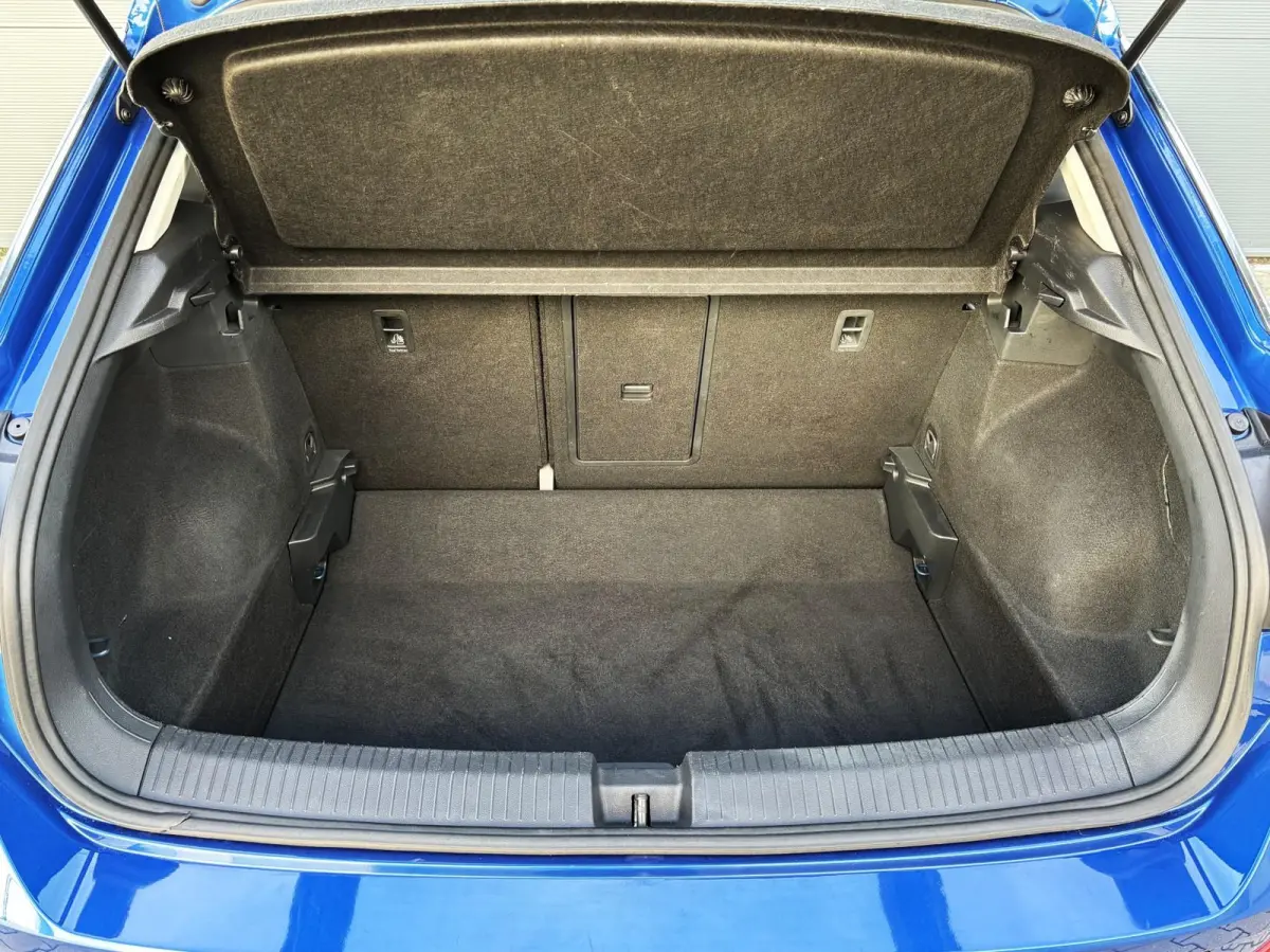 1.0 TSI 110pk Life | Navigatie | App Connect | ECC