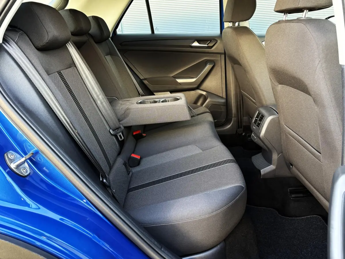 1.0 TSI 110pk Life | Navigatie | App Connect | ECC