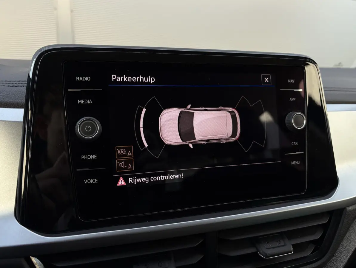 1.0 TSI 110pk Life | Navigatie | App Connect | ECC